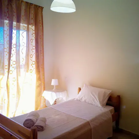 Andreas In Kounoupidiana Apartamento *